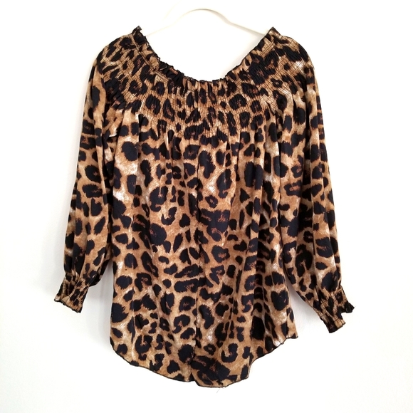 LEOPARD PRINT OFF SHOULDER BLOUSE - Picture 3 of 6